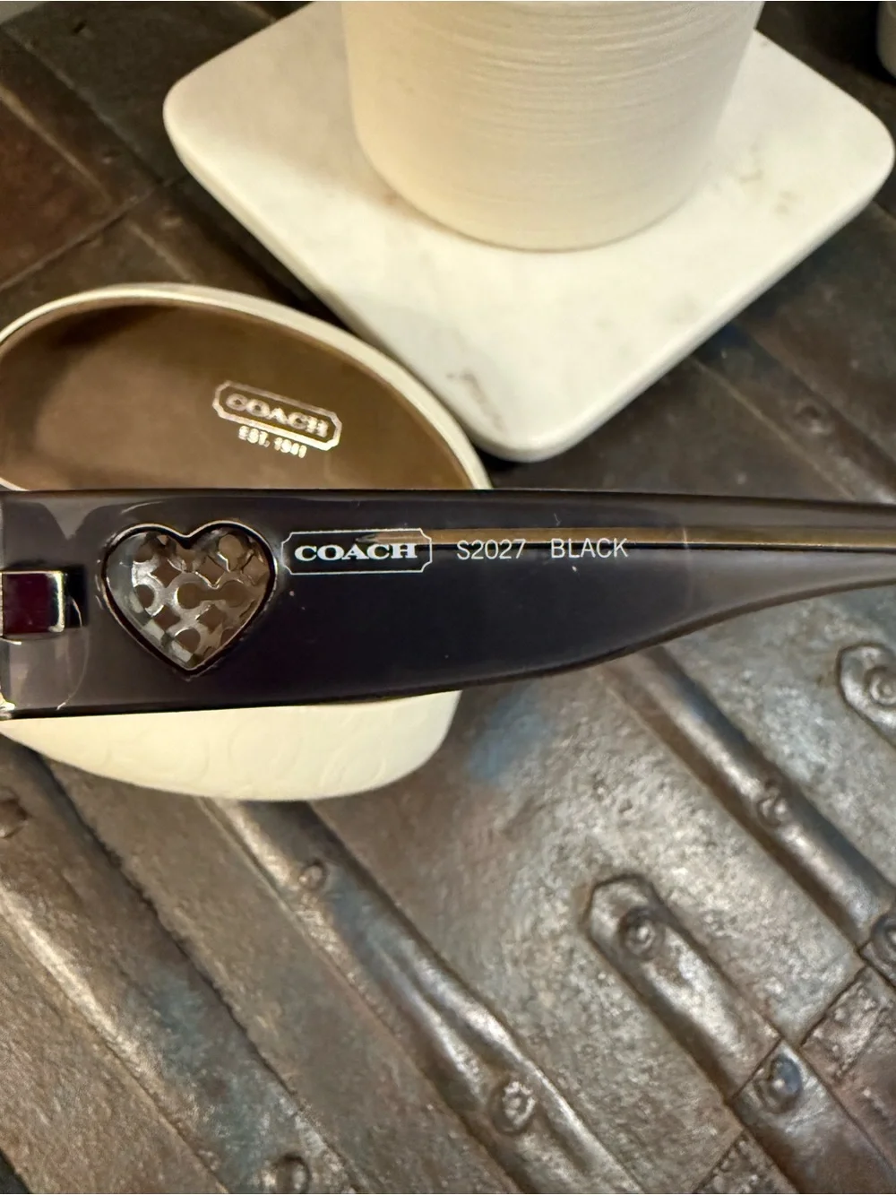 Coach sunglasses w hearts on temple region